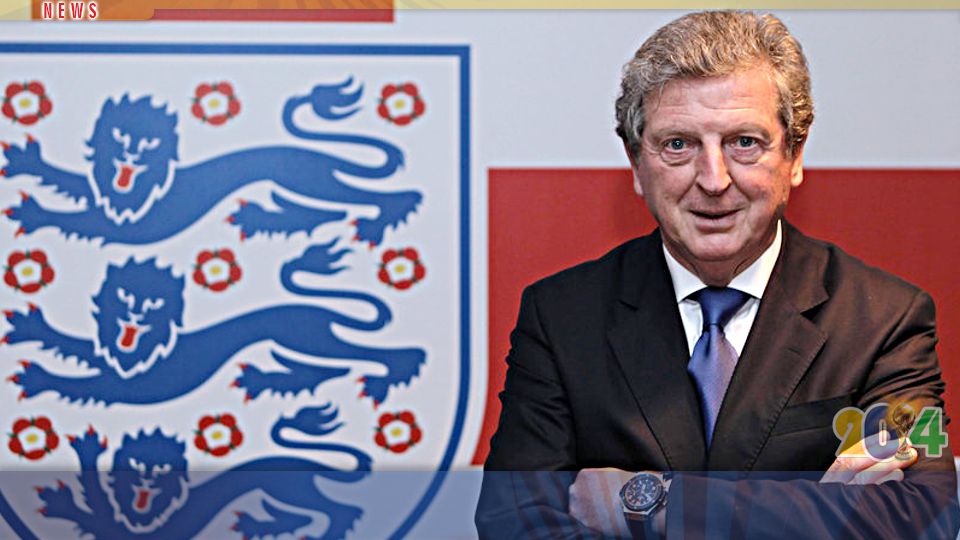 Roy Hodgson menantikan kehadiran Luis Suarez turun saat Inggris melawan Uruguay. Copyright: &copy; GETTYIMAGES/INDOSPORT/BAYU